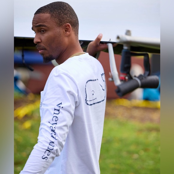 NEW Mens Vintage Red Baseball Whale Long-Sleeve Graphic Tee - Picture 6 of 7